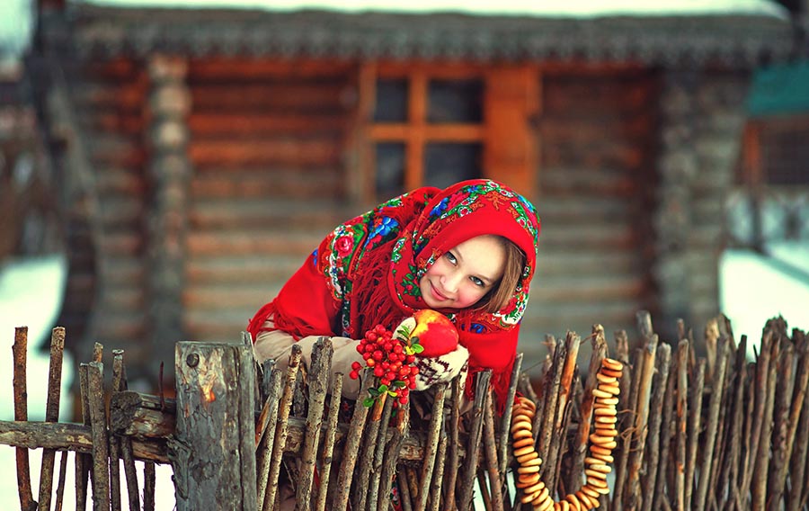 Sexy girl Women in Slavic costumes in Antwerp